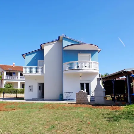House Kazali, Prázdninový dům Medulin