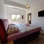 Dom wakacyjny House Kazali,