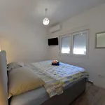 House Kazali,