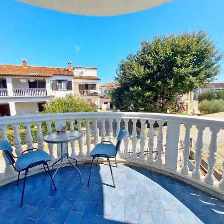 House Kazali, Holiday home *